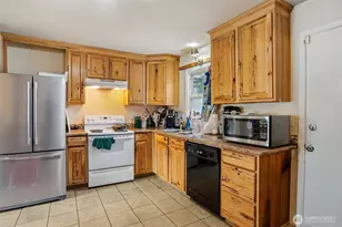 1215 117th St S, Tacoma, WA 98444 - Photo 6