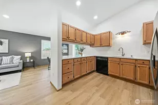 2704 130th St SE, Everett, WA 98208 - Photo 10