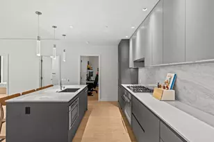 2510 6th Ave, Seattle, WA 98121 - Photo 4