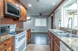 1807 S Sprague Ave, Tacoma, WA 98405 - Photo 6