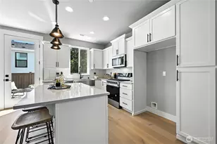 201 156th Pl SW, Lynnwood, WA 98087 - Photo 12