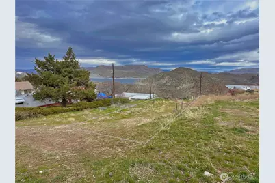 111 Young Street, Grand Coulee, WA 99133 - Photo 4