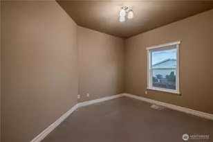 1830 Heritage Dr, Wenatchee, WA 98801 - Photo 6