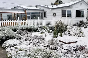 52 Libby St, Sequim, WA 98382 - Photo 2