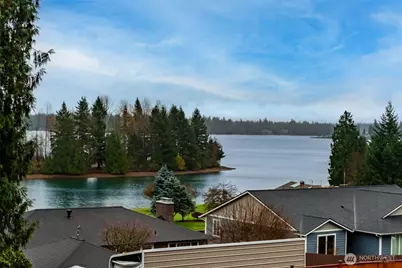4614 Lakeridge Drive E, Lake Tapps, WA 98391 - Photo 2