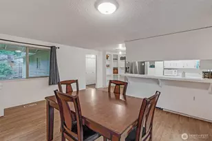 4614 Lakeridge Dr E, Lake Tapps, WA 98391 - Photo 10