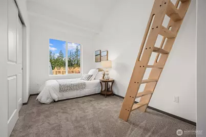 1351 Nolta Loop NE, Bainbridge Island, WA 98110 - Photo 16