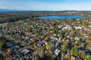 2116 N 51st St, Seattle, WA 98103 - Photo 4