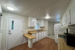 201 Union Ave SE, Renton, WA 98059 - Photo 6