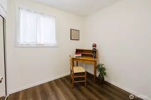 2805 NE Bowen St, Bremerton, WA 98310 - Photo 24