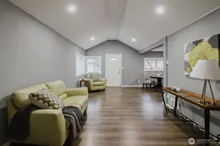 2805 NE Bowen St, Bremerton, WA 98310 - Photo 8