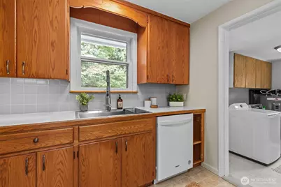 13523 23rd Place NE, Seattle, WA 98125 - Photo 10