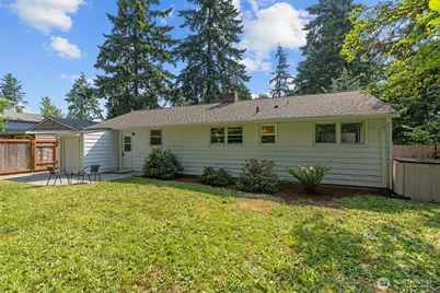 13523 23rd Place NE, Seattle, WA 98125 - Photo 32