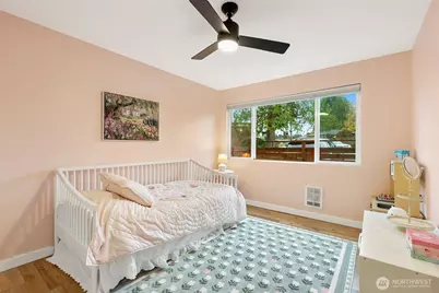 335 Heather Road #208, Everett, WA 98203 - Photo 8