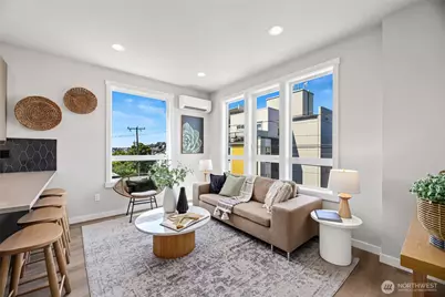 2817 Franklin Avenue E #B, Seattle, WA 98102 - Photo 2