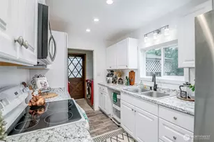 728 15th St NW, Puyallup, WA 98371 - Photo 18