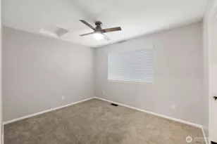 16227 22nd St E, Lake Tapps, WA 98391 - Photo 20