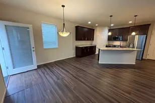 128 160th Pl SW, Lynnwood, WA 98087 - Photo 2