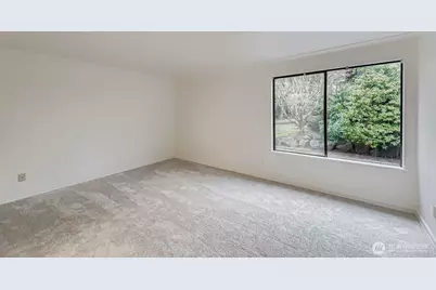 13513 Linden Avenue N #C114, Seattle, WA 98133 - Photo 12