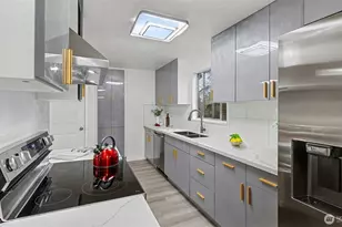 13909 4th Ave NE, Seattle, WA 98125 - Photo 16