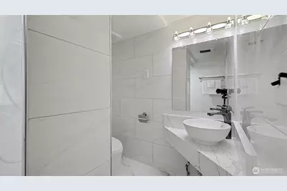 13909 4th Avenue NE, Seattle, WA 98125 - Photo 30