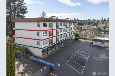 1588 Naval Avenue #10, Bremerton, WA 98312 - Photo 2