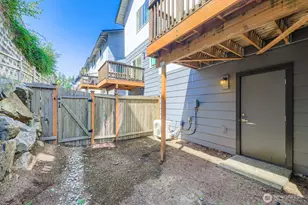 15720 Meadow Rd, Lynnwood, WA 98087 - Photo 24