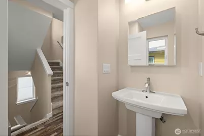 6417 Ellis Avenue S, Seattle, WA 98108 - Photo 14