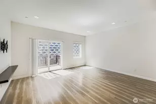 15720 Meadow Rd, Lynnwood, WA 98087 - Photo 4