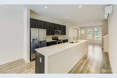 15720 Meadow Road #A6, Lynnwood, WA 98087 - Photo 8