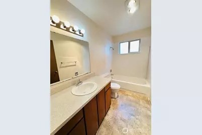 5631 Highway Place #8/14, Everett, WA 98203 - Photo 10