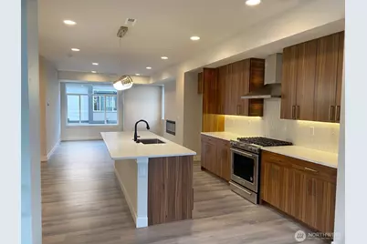 18717 68th Avenue NE #103, Kenmore, WA 98028 - Photo 10