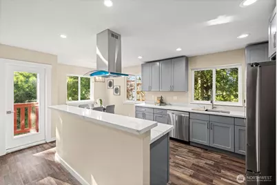 6423 Ellis Avenue S, Seattle, WA 98108 - Photo 12