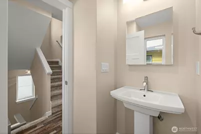 6423 Ellis Avenue S, Seattle, WA 98108 - Photo 8