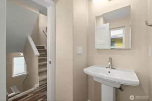 6423 Ellis Ave S, Seattle, WA 98108 - Photo 8