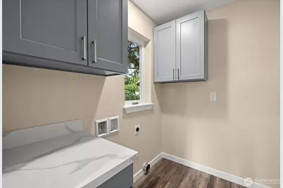 6423 Ellis Avenue S, Seattle, WA 98108 - Photo 16