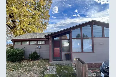 940 SE 12th Street, College Place, WA 99324 - Photo 1