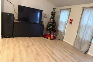 10302 Lakeview Ave SW, Lakewood, WA 98499 - Photo 4