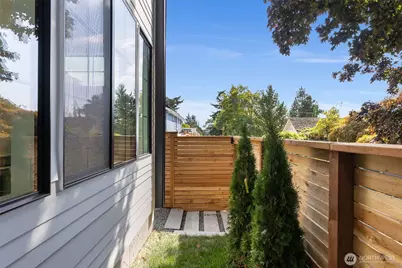 10713 2nd Avenue NW, Seattle, WA 98177 - Photo 22