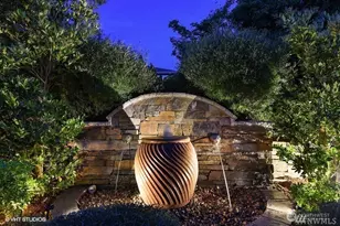 9625 NE 28th St, Clyde Hill, WA 98004 - Photo 20