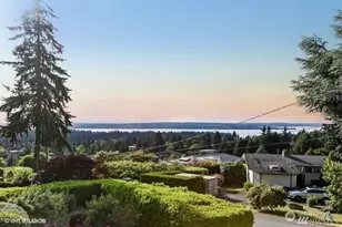 9625 NE 28th St, Clyde Hill, WA 98004 - Photo 24