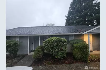 406 E Pioneer Street #B, Granite Falls, WA 98252 - Photo 2