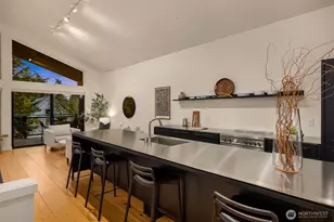 522 Madrona Way NE, Bainbridge Island, WA 98110 - Photo 10