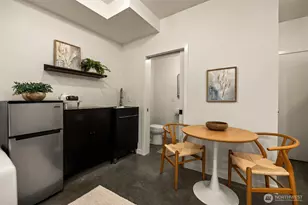 522 Madrona Way NE, Bainbridge Island, WA 98110 - Photo 24