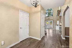 9115 Vancouver Dr NE, Lacey, WA 98516 - Photo 6