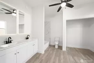 907 S Ainsworth Ave, Tacoma, WA 98405 - Photo 16