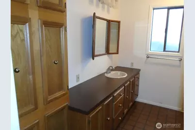 960 19th, Longview, WA 98632 - Photo 6