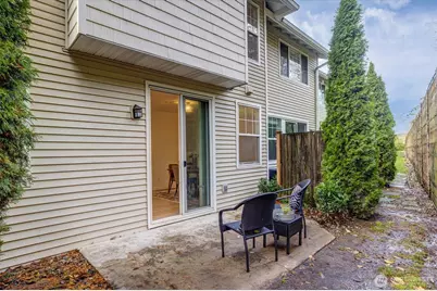 2300 Benson Road S #B7, Renton, WA 98055 - Photo 16