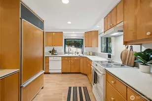 19714 41st Ave NE, Lake Forest Park, WA 98155 - Photo 16