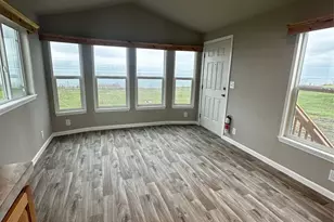 1323 S McDonald St, Port Angeles, WA 98363 - Photo 12